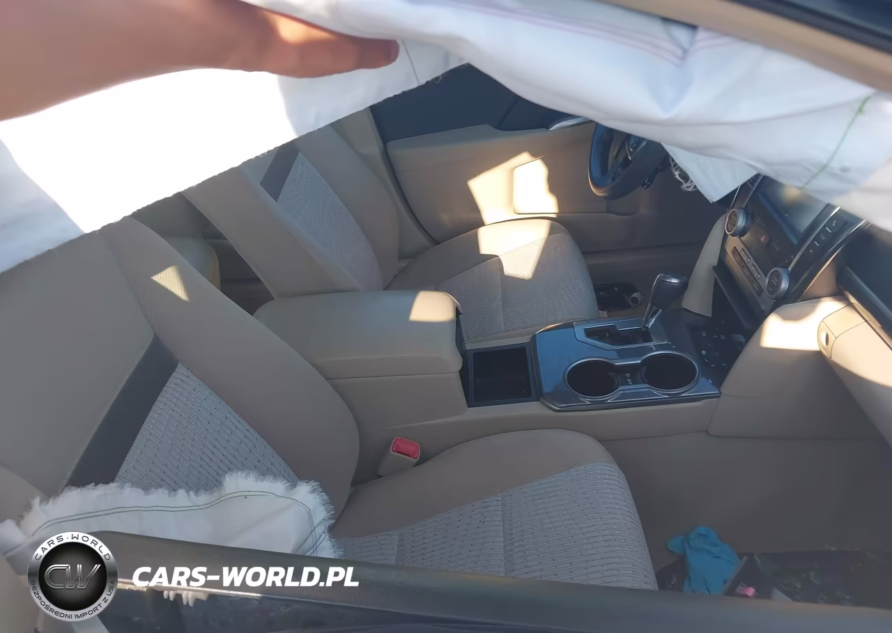 2013 Toyota Camry Hybrid Le VIN:4T1BD1FKXDU083894 - 5
