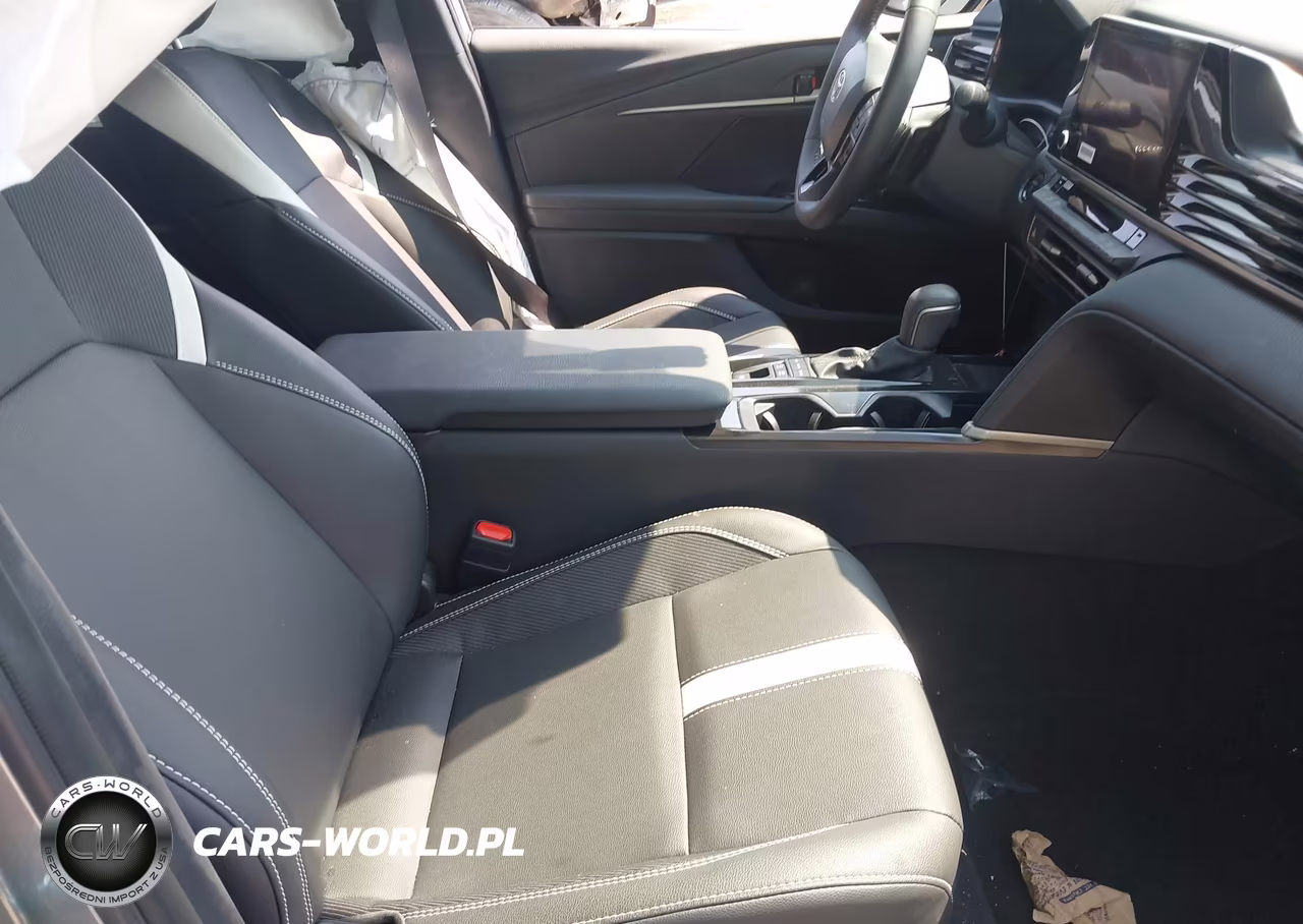 2026 Toyota Camry Se VIN:4T1DAACK4TU694556 - 5