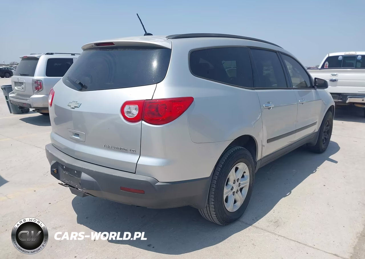 2010 Chevrolet Traverse Ls VIN:1GNLREED1AS126618 - 4