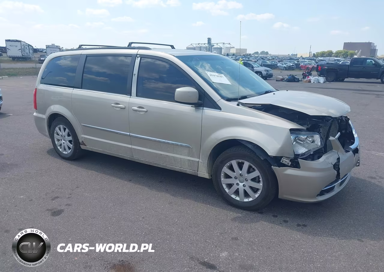 2013 Chrysler Town & Country Touring