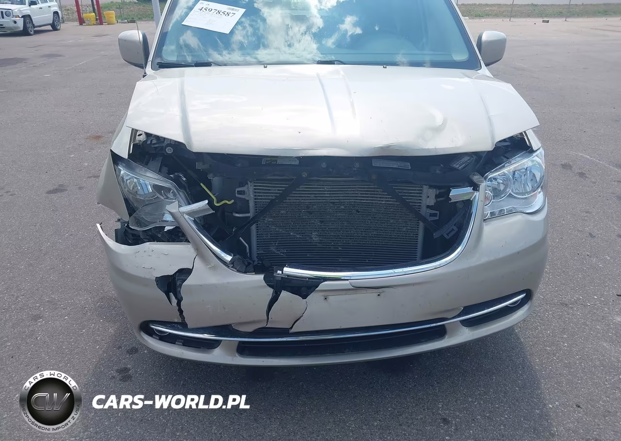 2013 Chrysler Town & Country Touring VIN:2C4RC1BG7DR745449 - 13