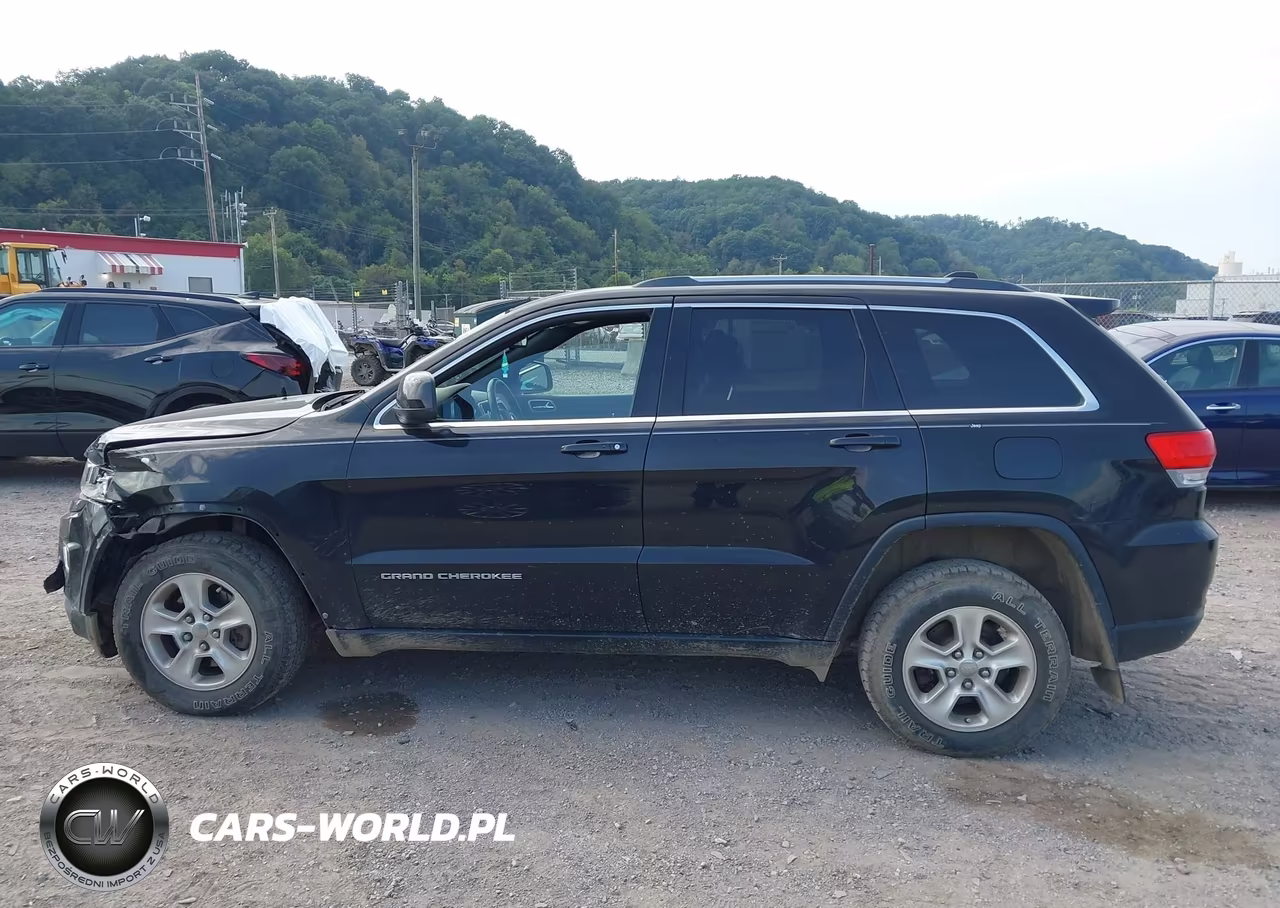 2016 Jeep Grand Cherokee Laredo VIN:1C4RJFAG6GC348946 - 14