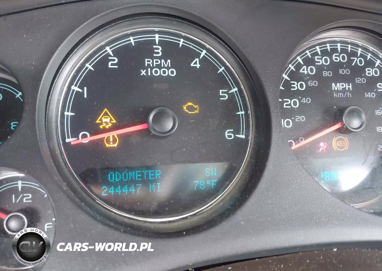 2009 Chevrolet Tahoe Ls VIN:1GNFC13079J122856 - 15
