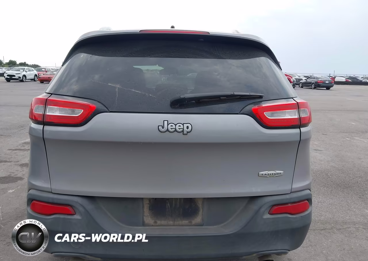 2014 Jeep Cherokee Latitude VIN:1C4PJLCS0EW103224 - 16