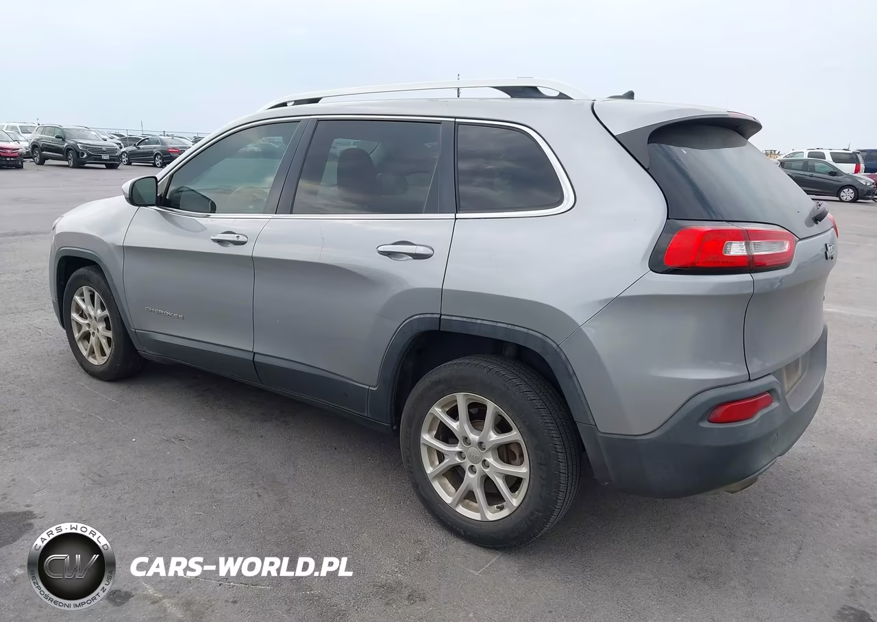 2014 Jeep Cherokee Latitude VIN:1C4PJLCS0EW103224 - 3