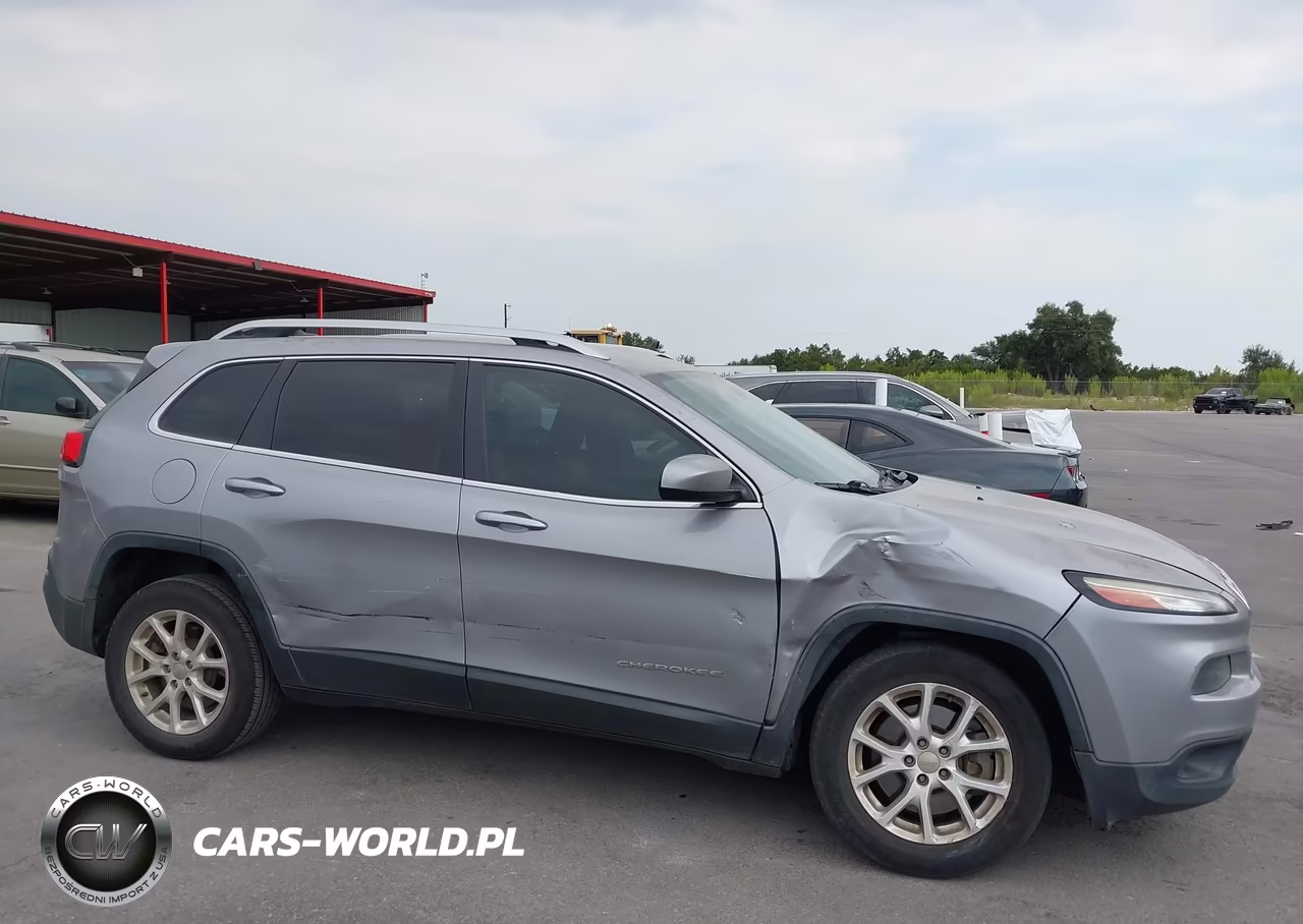 2014 Jeep Cherokee Latitude VIN:1C4PJLCS0EW103224 - 6