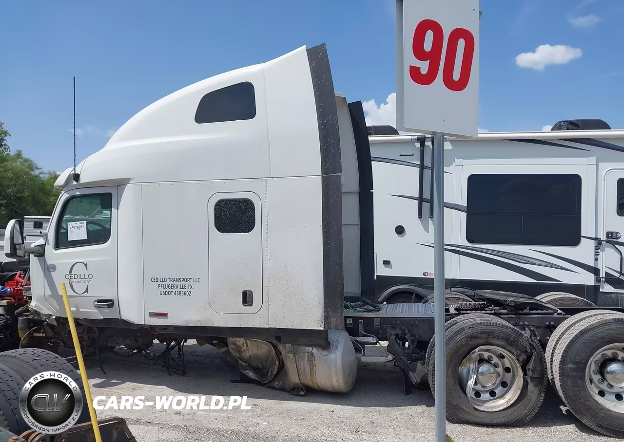 2023 Peterbilt 579 VIN:1XPBD49X1PD854369 - 17