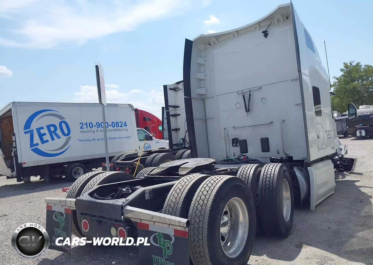 2023 Peterbilt 579 VIN:1XPBD49X1PD854369 - 4