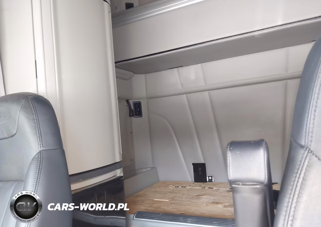 2023 Peterbilt 579 VIN:1XPBD49X1PD854369 - 7