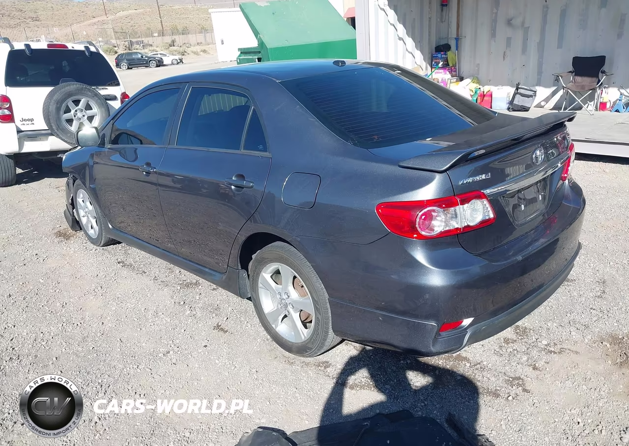 2011 Toyota Corolla S VIN:2T1BU4EE5BC569668 - 3
