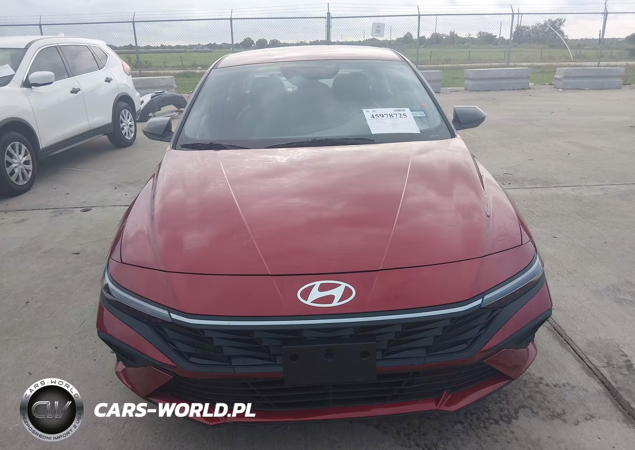 2025 Hyundai Elantra Sel Sport VIN:KMHLM4DG0SU025956 - 12