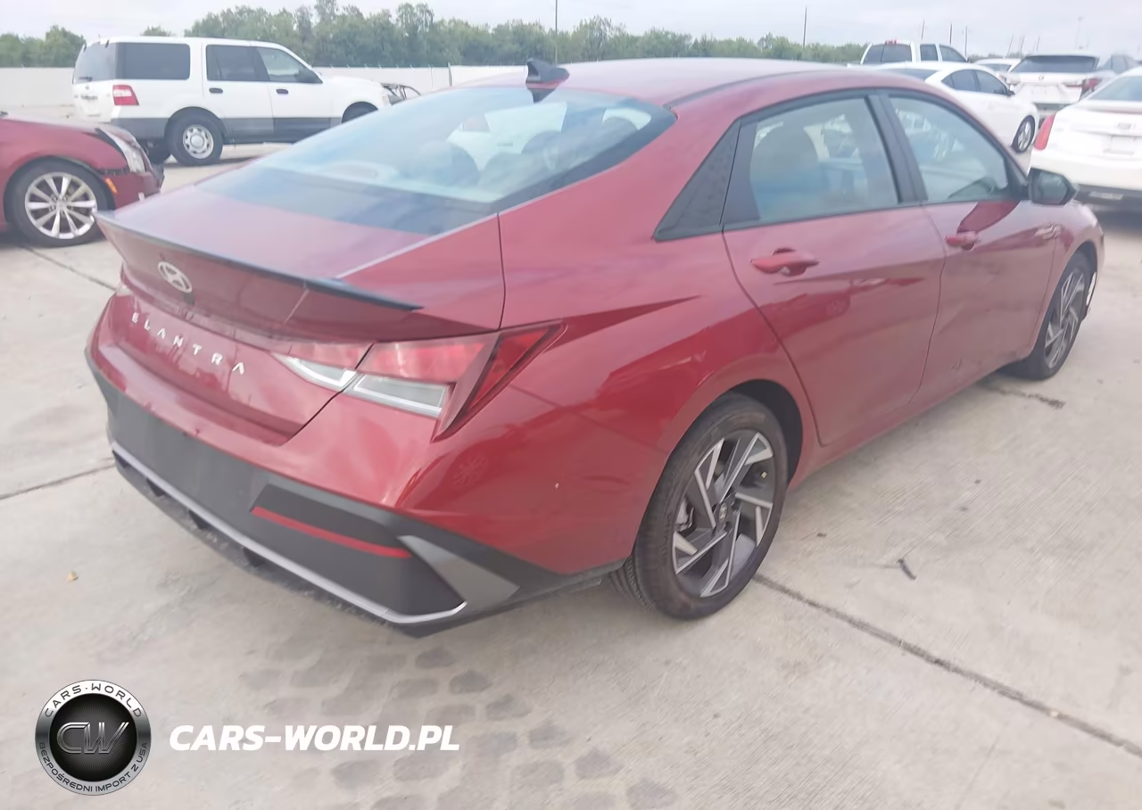 2025 Hyundai Elantra Sel Sport VIN:KMHLM4DG0SU025956 - 4