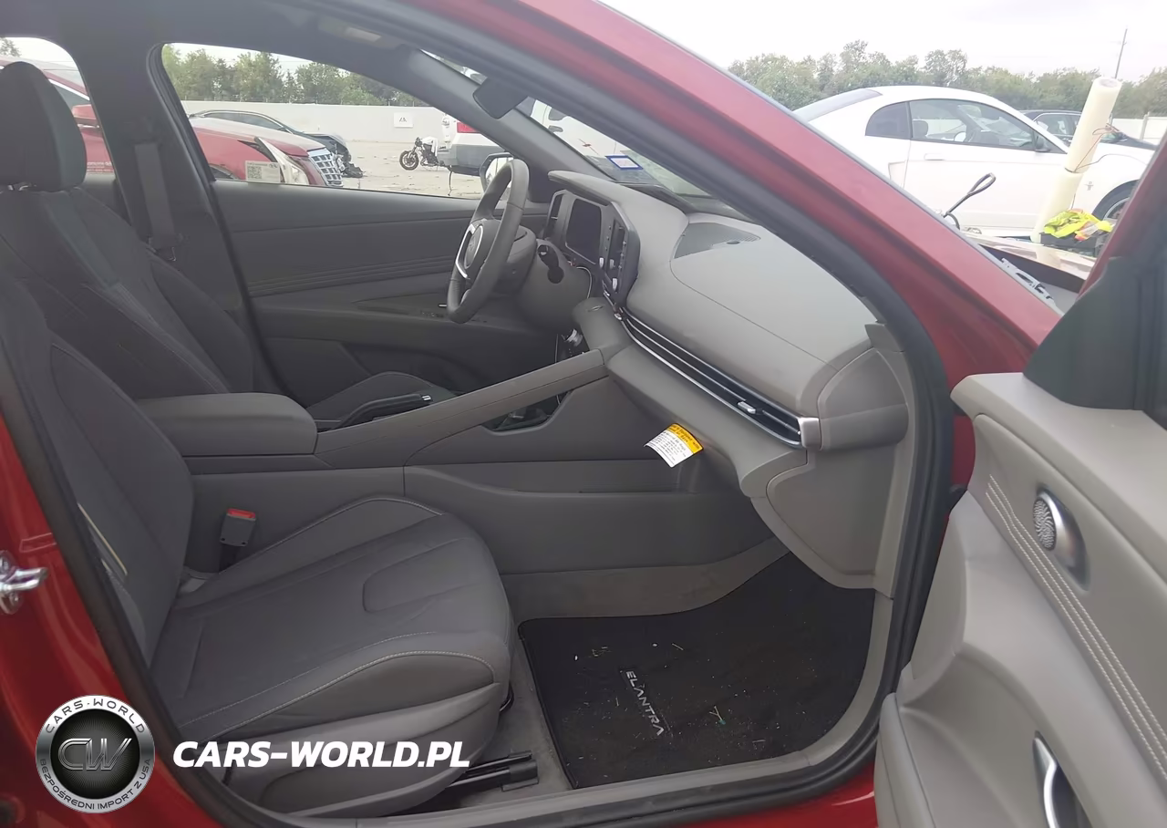 2025 Hyundai Elantra Sel Sport VIN:KMHLM4DG0SU025956 - 5