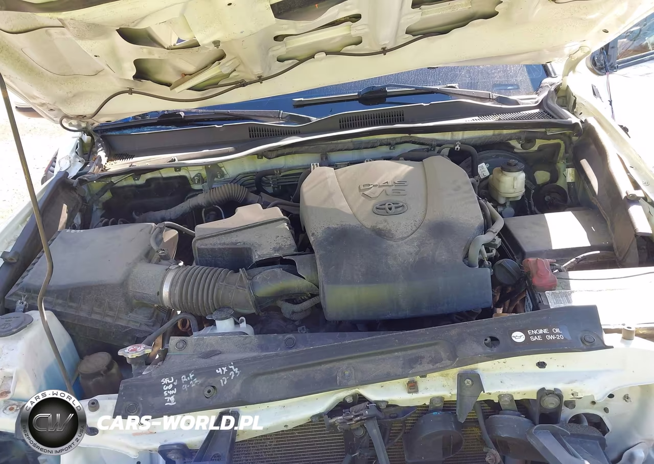 2018 Toyota Tacoma Sr5 VIN:5TFDZ5BN7JX035902 - 10