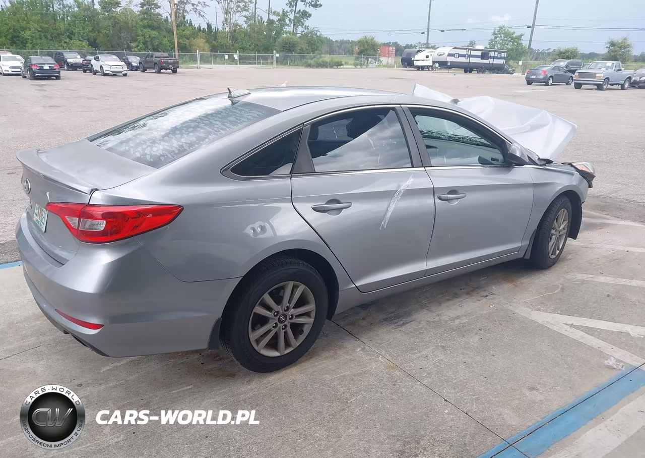 2015 Hyundai Sonata Se VIN:5NPE24AF6FH157487 - 4
