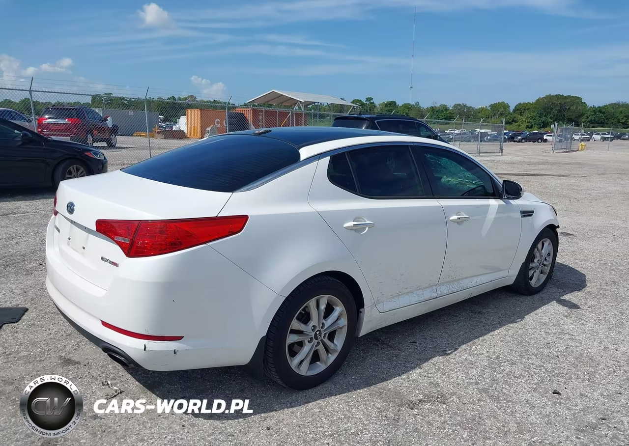 2011 Kia Optima Ex Turbo VIN:KNAGN4A63B5147961 - 4