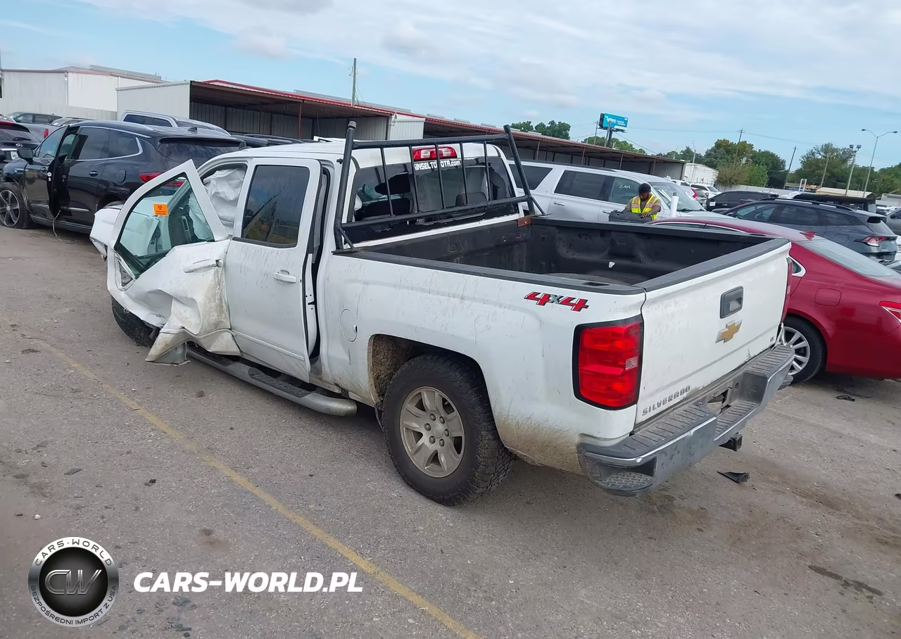 2018 Chevrolet Silverado 1500 1Lt VIN:3GCUKREC8JG429581 - 3