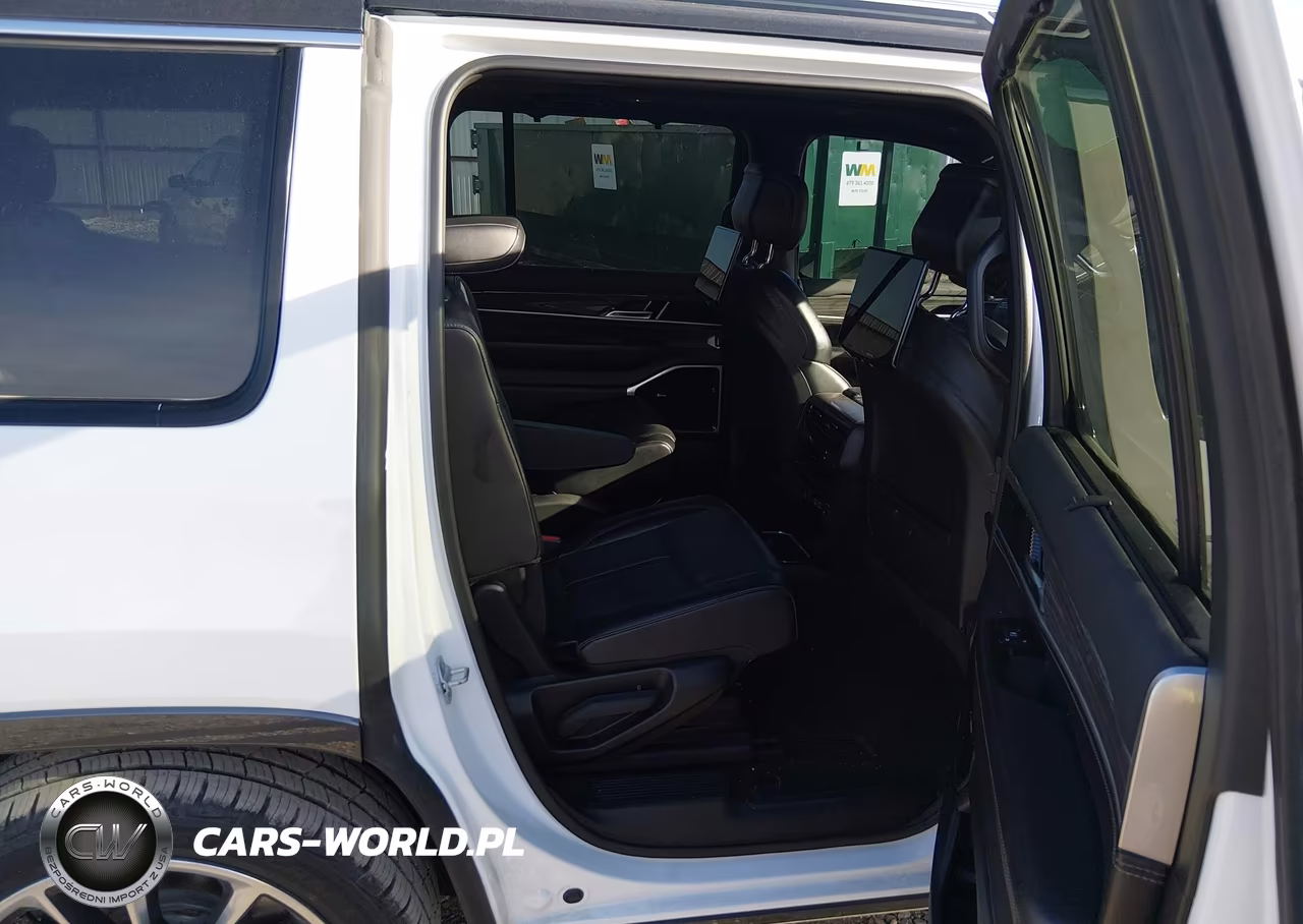 2022 Jeep Wagoneer Series Iii 4X4 VIN:1C4SJVDT5NS208572 - 8