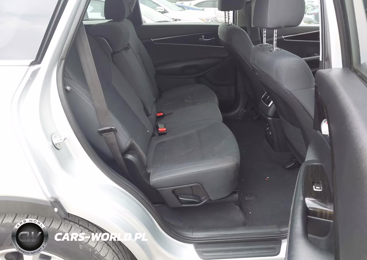 2019 Kia Sorento 2.4L Lx VIN:5XYPG4A38KG595686 - 8