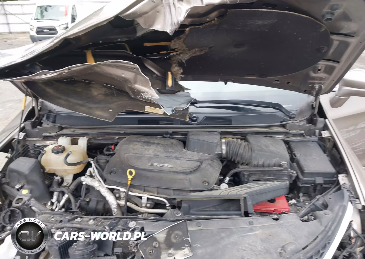 2018 Chrysler Pacifica Touring L Plus VIN:2C4RC1EGXJR321738 - 10