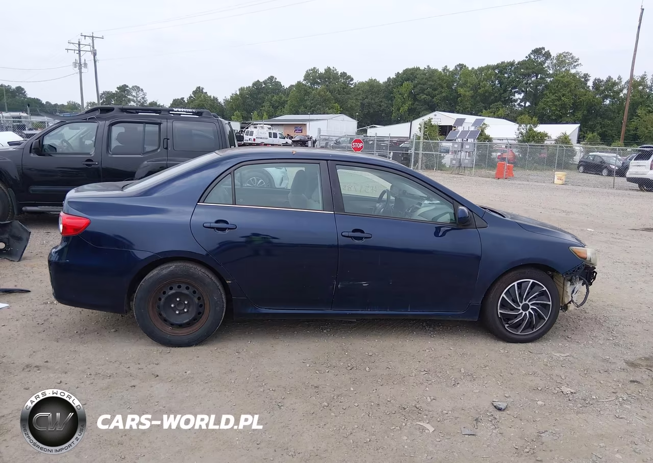 2013 Toyota Corolla Le VIN:2T1BU4EE4DC984662 - 13