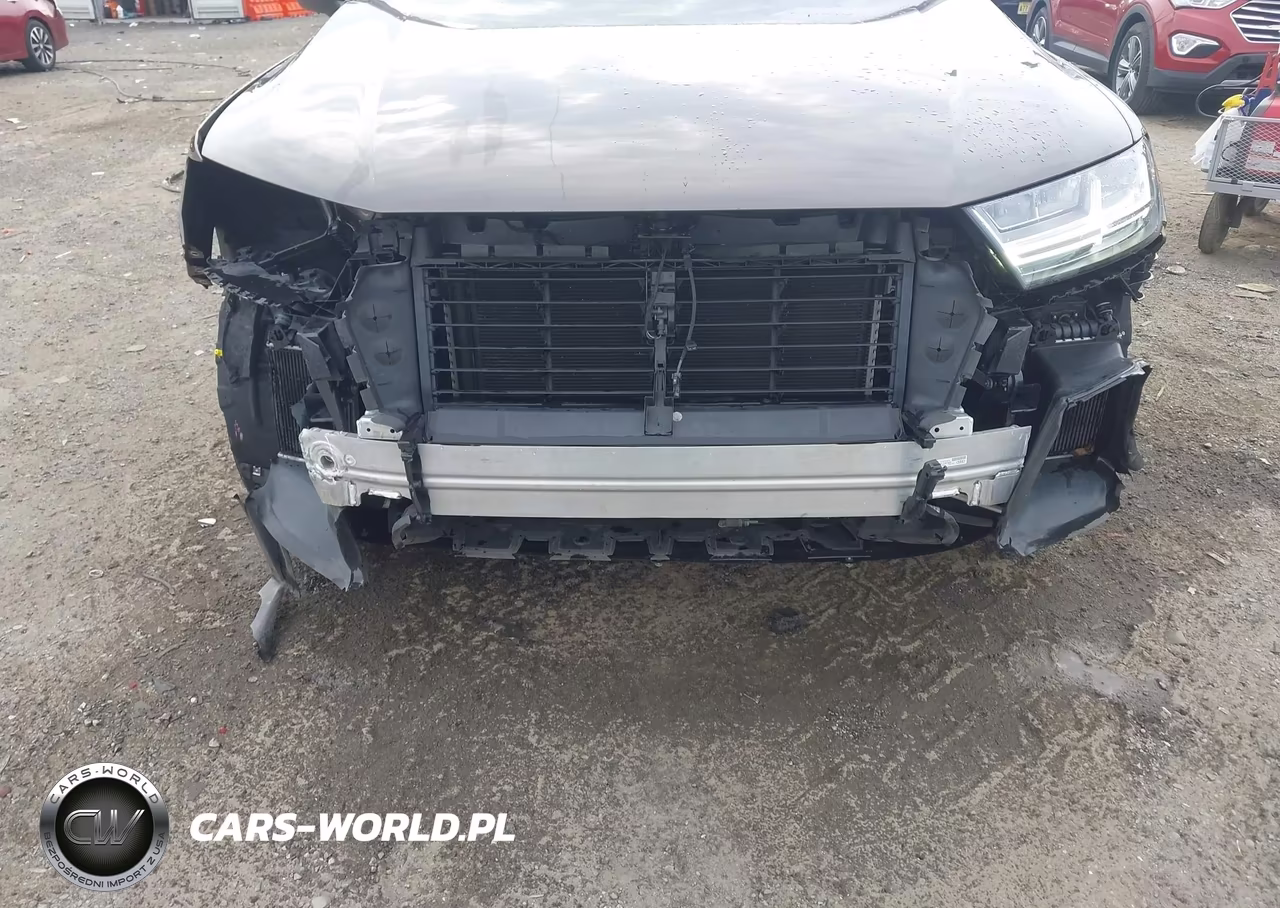 2017 Audi Q7 3.0T Premium VIN:WA1VAAF72HD022285 - 6