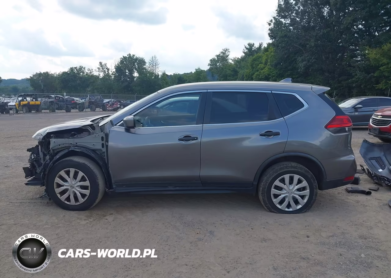 2017 Nissan Rogue S VIN:KNMAT2MV7HP583859 - 15