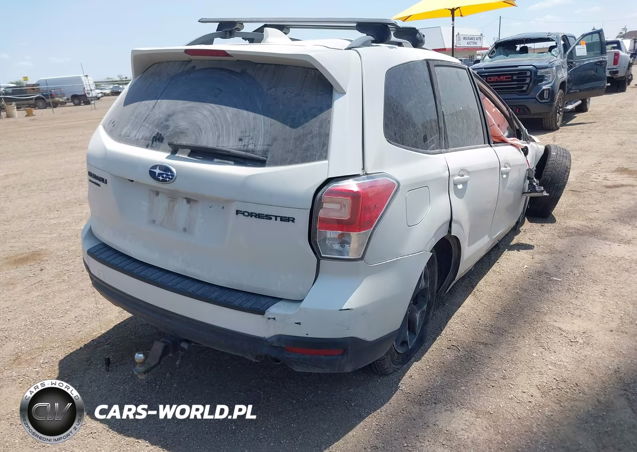 2018 Subaru Forester 2.5I Premium VIN:JF2SJAEC5JH476098 - 4