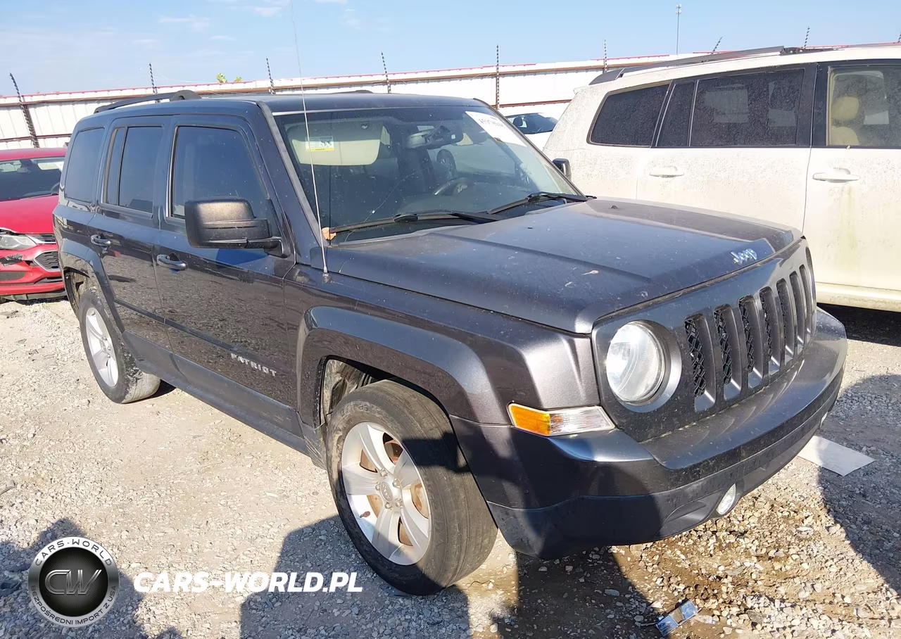 2017 Jeep Patriot Latitude 4X4 – zdjęcie 1 z 16