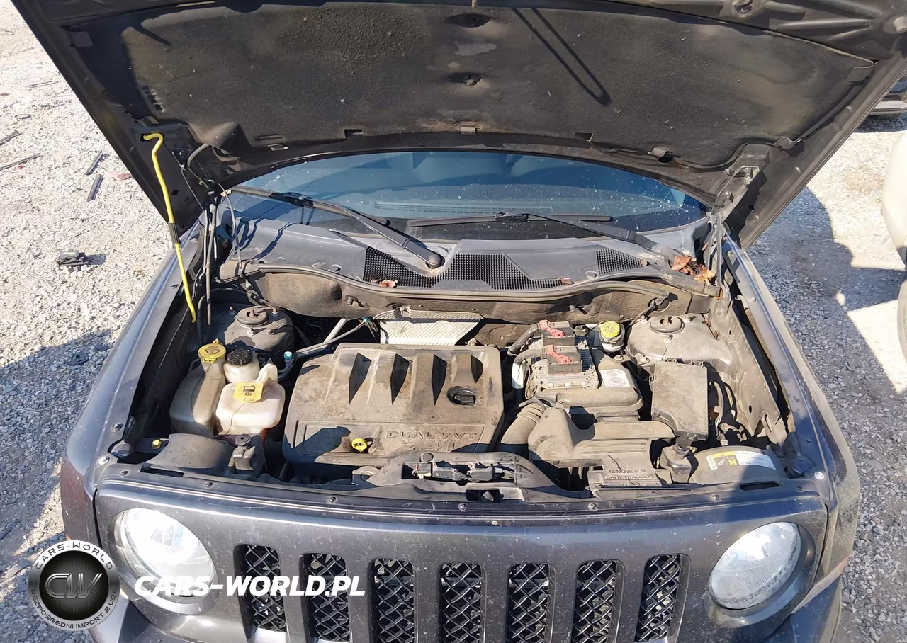 2017 Jeep Patriot Latitude 4X4 VIN:1C4NJRFB2HD177878 - 10