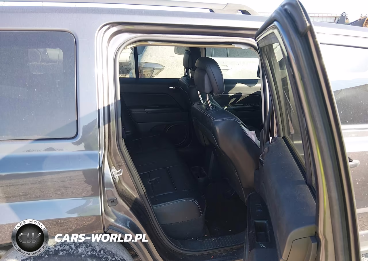 2017 Jeep Patriot Latitude 4X4 VIN:1C4NJRFB2HD177878 - 8