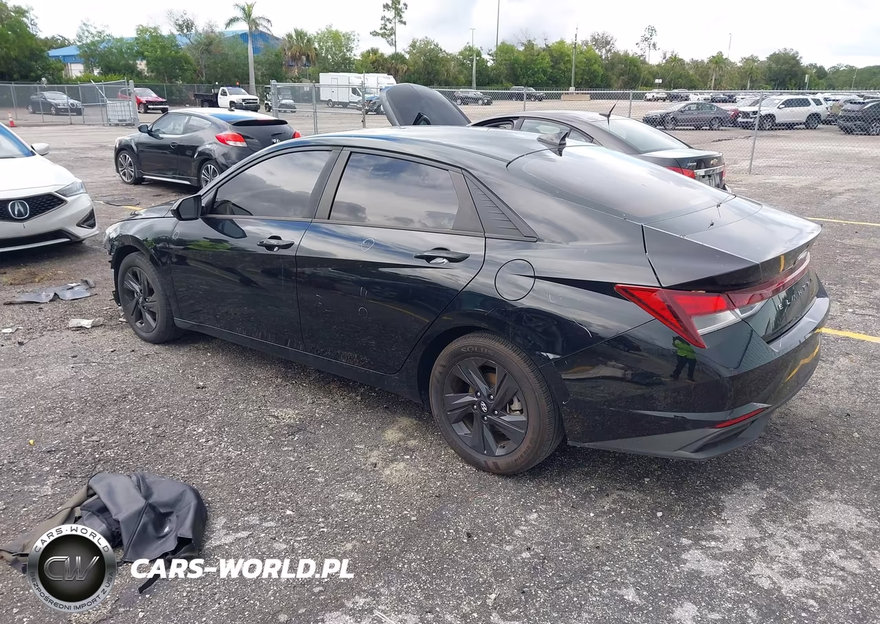 2022 Hyundai Elantra Sel VIN:5NPLM4AG9NH070157 - 3