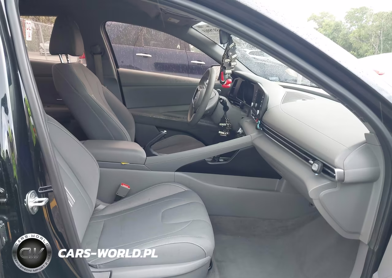 2022 Hyundai Elantra Sel VIN:5NPLM4AG9NH070157 - 5
