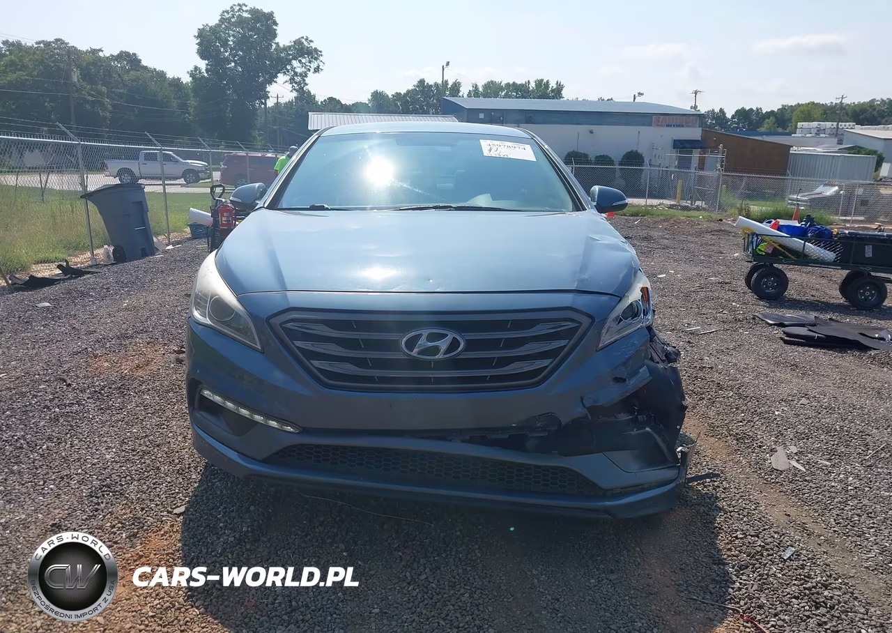 2015 Hyundai Sonata Sport VIN:5NPE34AF9FH154810 - 12