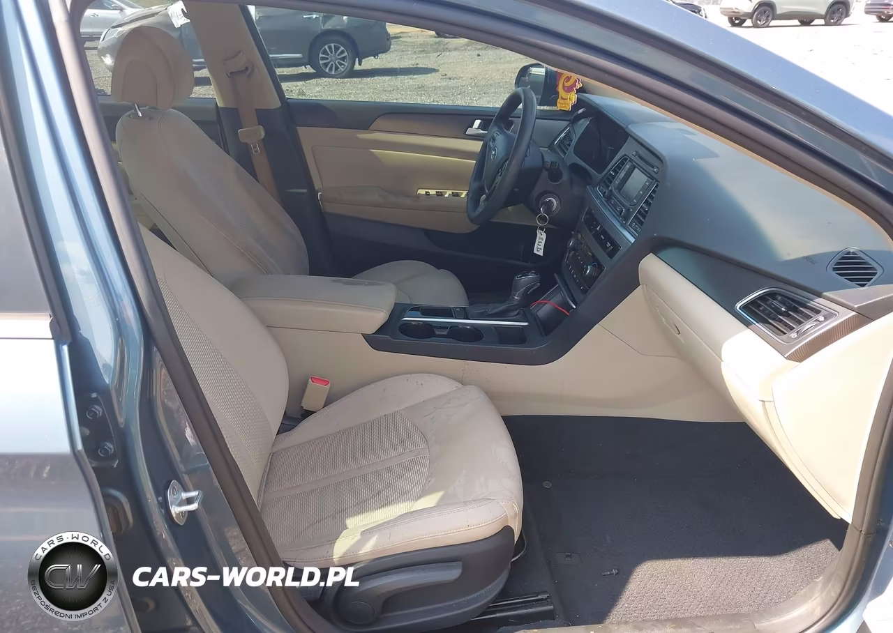 2015 Hyundai Sonata Sport VIN:5NPE34AF9FH154810 - 5