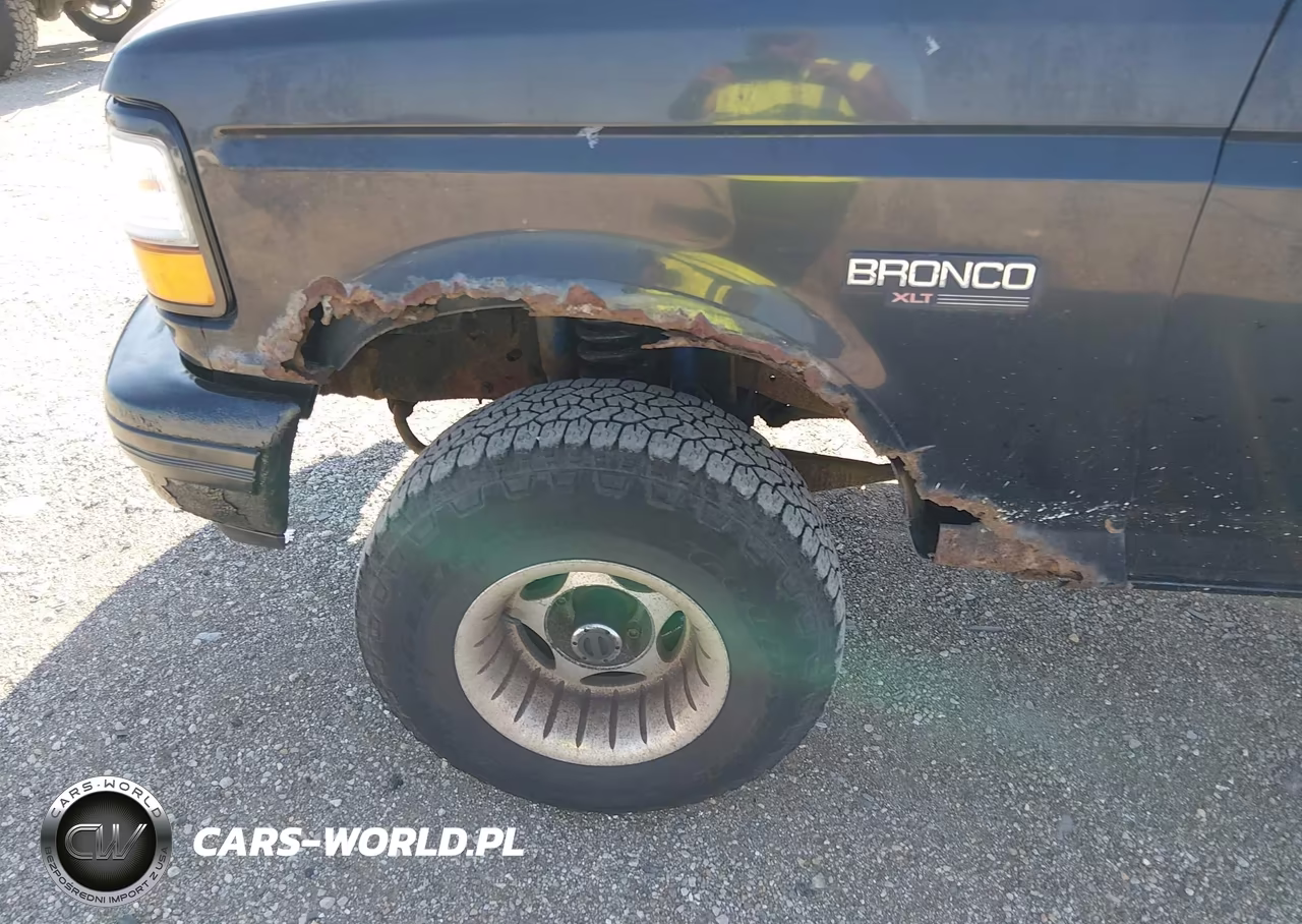 1995 Ford Bronco U100 VIN:1FMEU15H3SLB03800 - 13