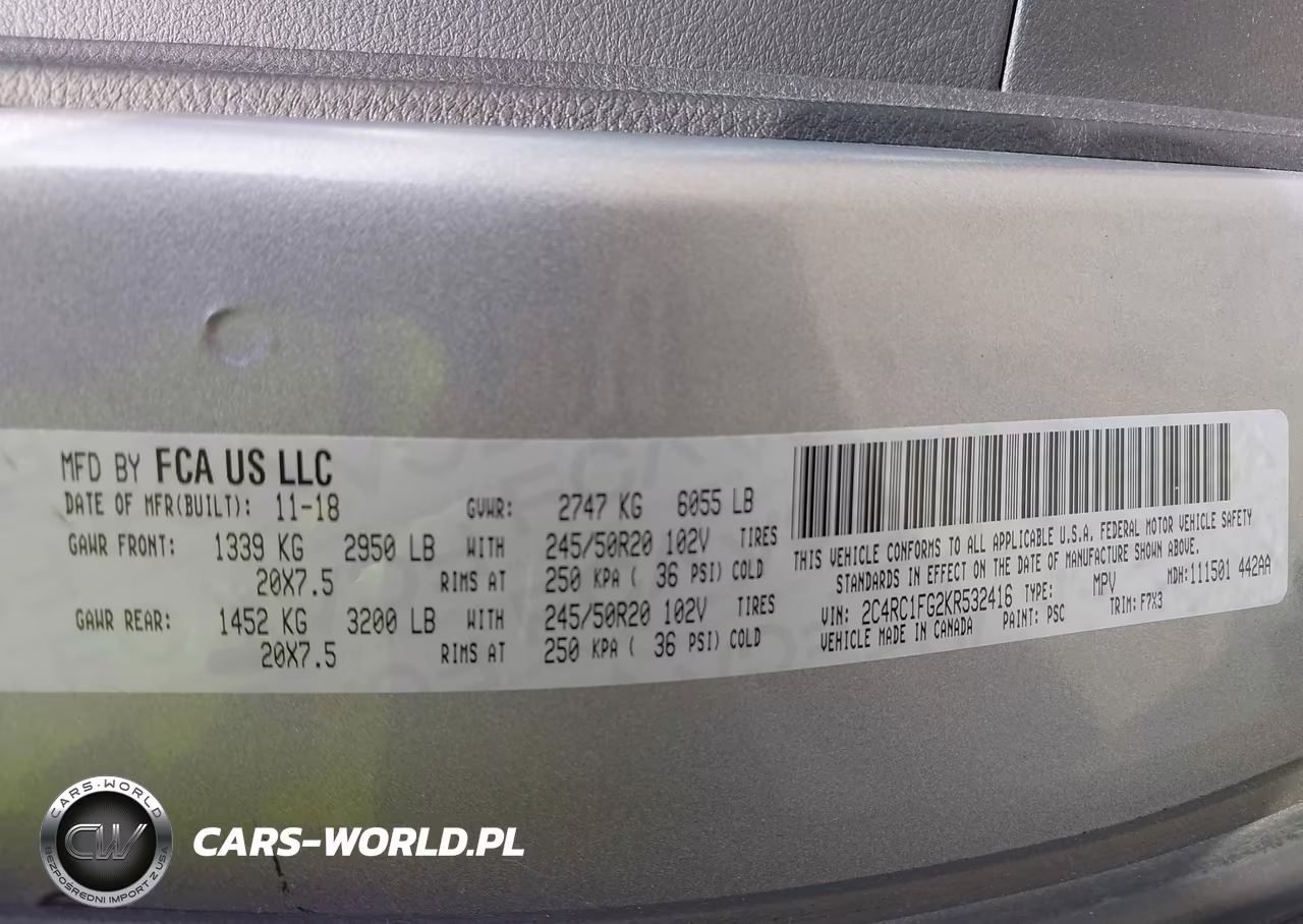 2019 Chrysler Pacifica Touring Plus VIN:2C4RC1FG2KR532416 - 9