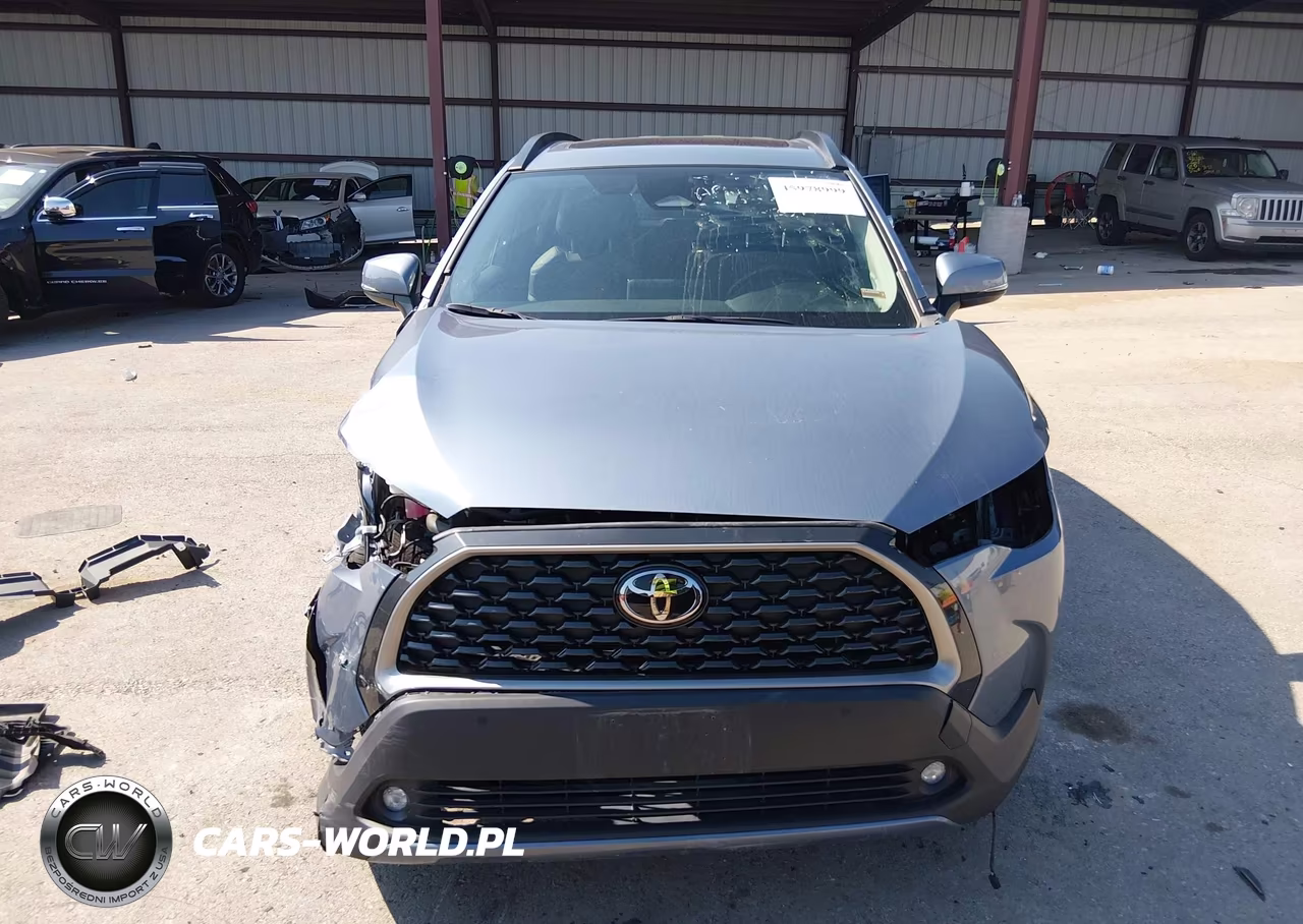 2023 Toyota Corolla Cross Xle VIN:7MUDAAAG4PV070971 - 13