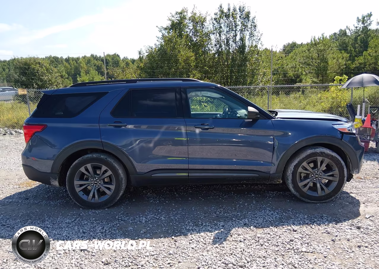 2021 Ford Explorer Xlt VIN:1FMSK7DH5MGB27833 - 13
