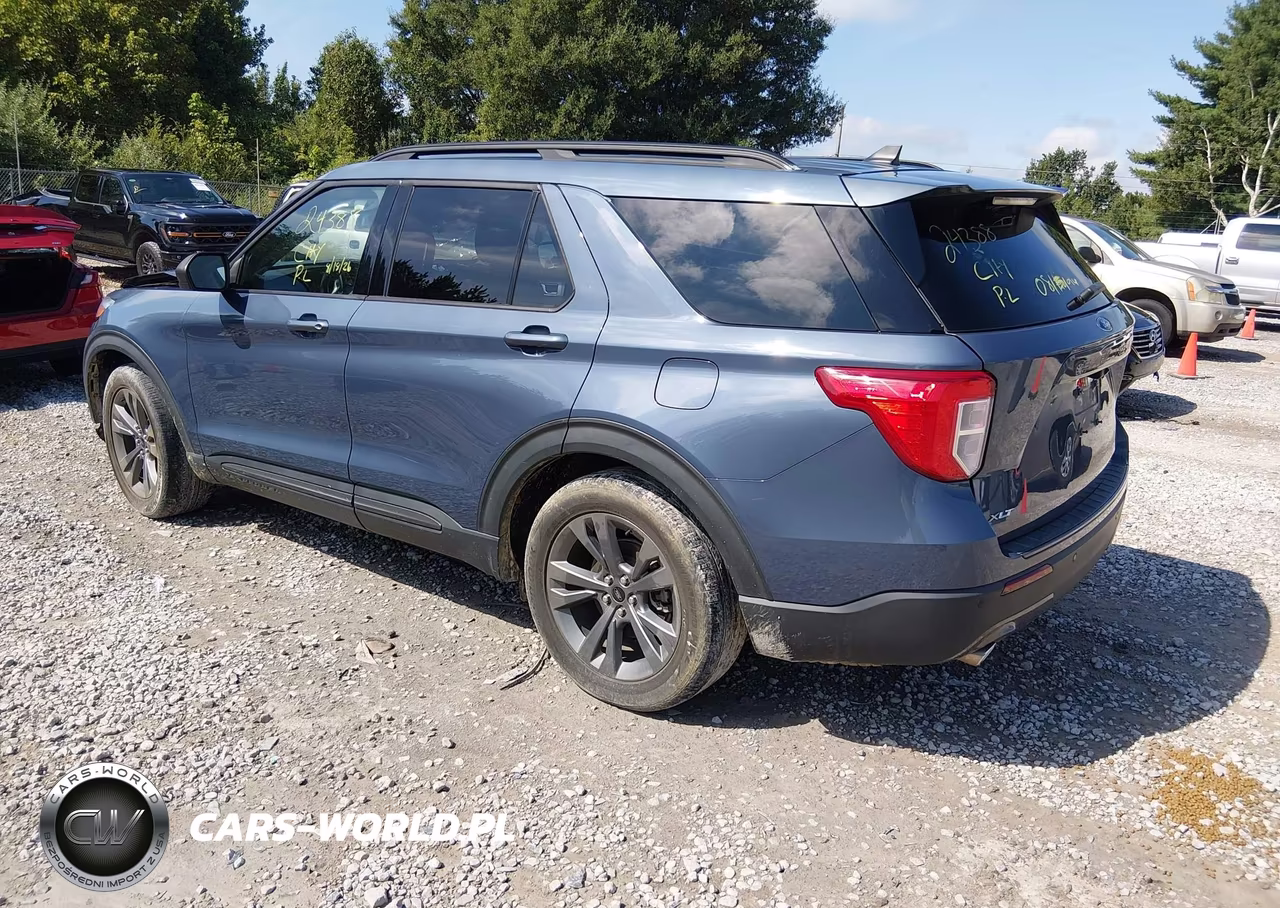 2021 Ford Explorer Xlt VIN:1FMSK7DH5MGB27833 - 3
