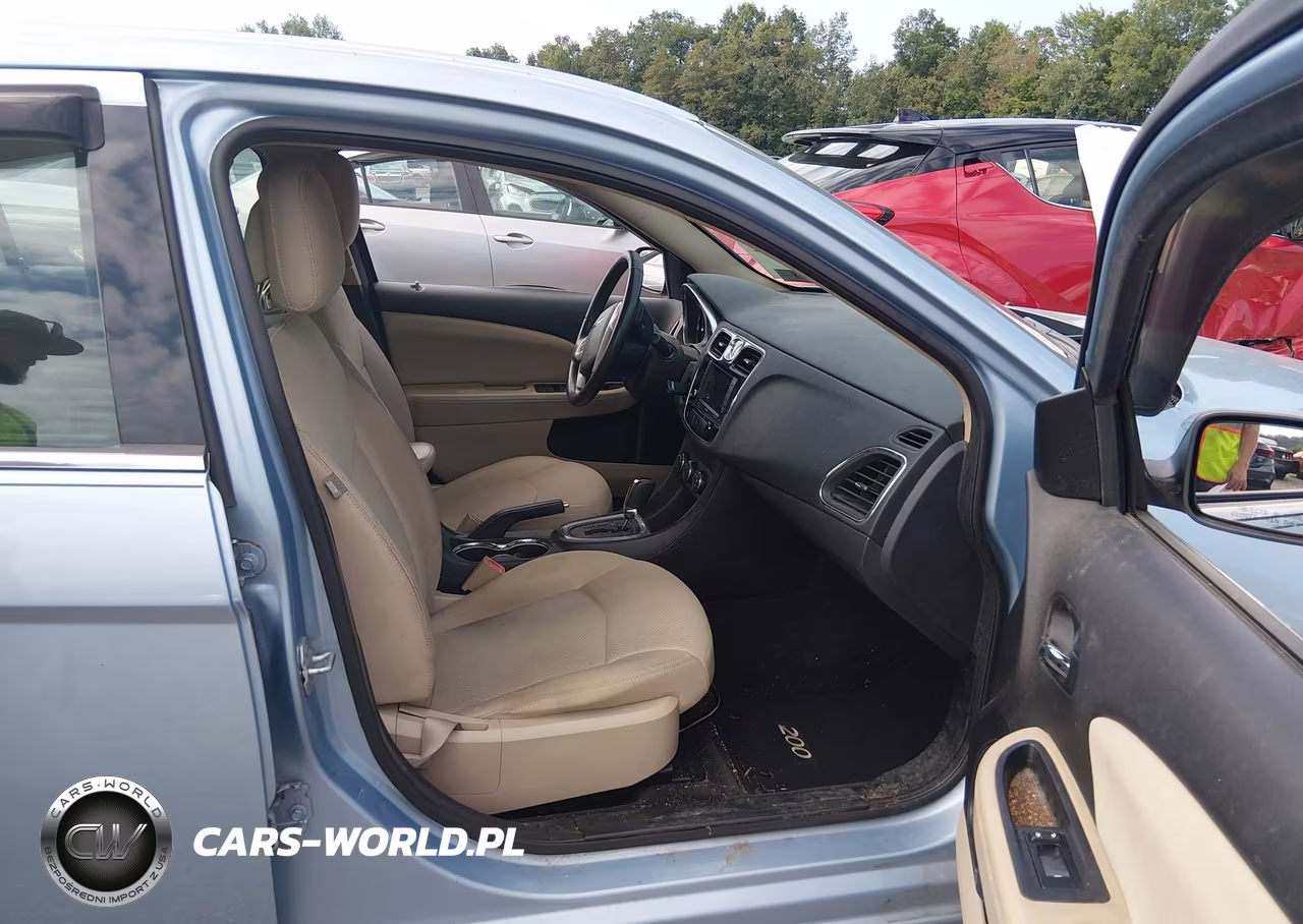 2012 Chrysler 200 Touring VIN:1C3CCBBB6CN210631 - 5