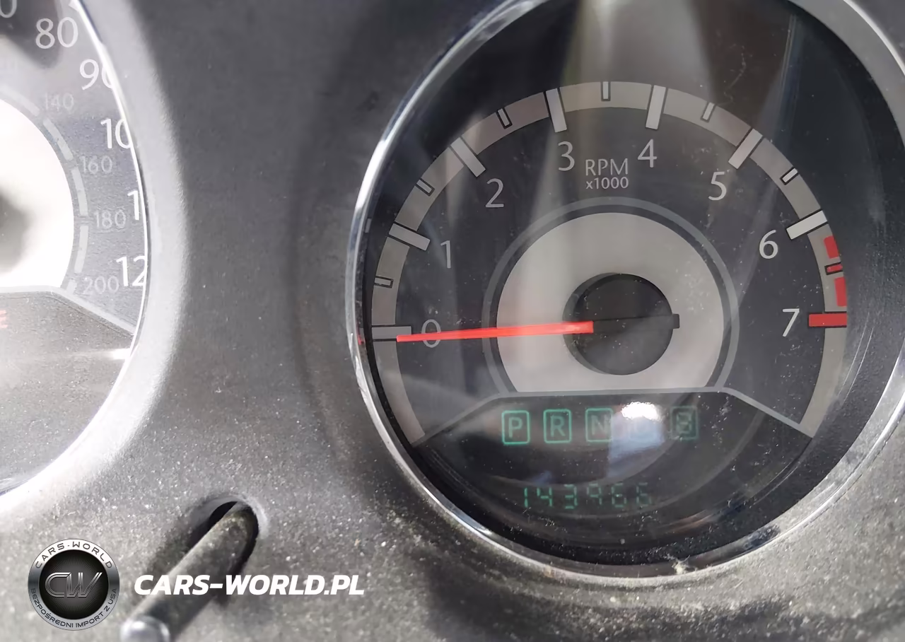 2012 Chrysler 200 Touring VIN:1C3CCBBB6CN210631 - 7