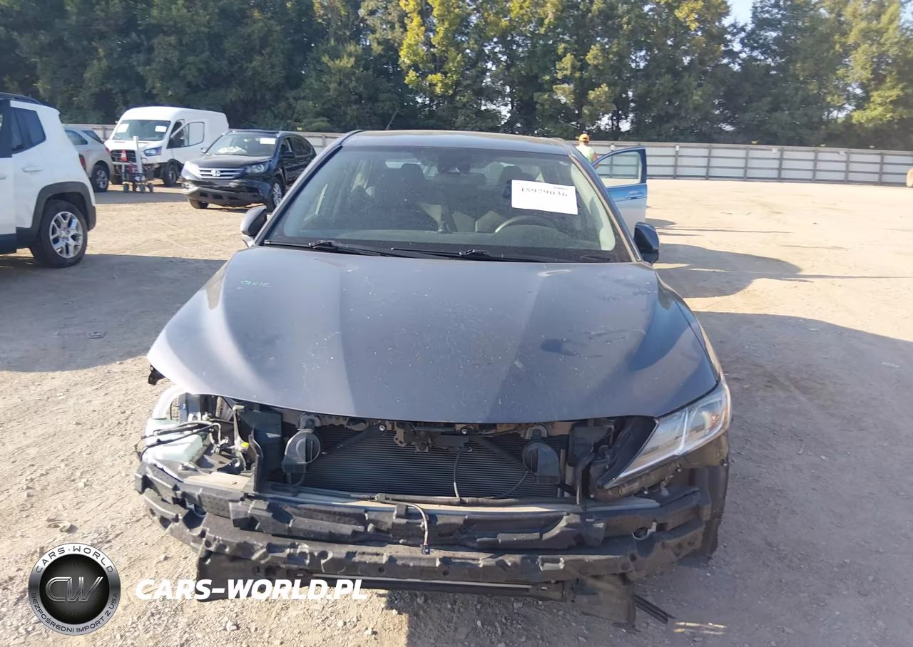 2020 Toyota Camry Le VIN:4T1C11AK3LU973916 - 12