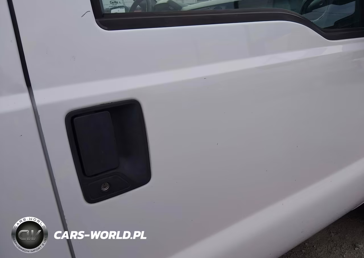 2016 Ford F-350 Chassis Xl VIN:1FDRF3G60GEC86667 - 13