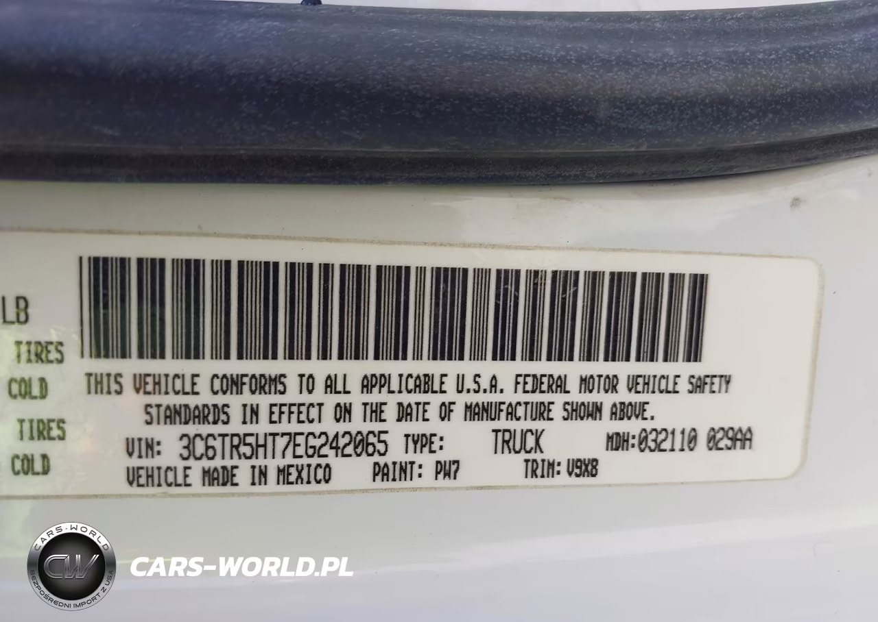 2014 Ram 2500 Tradesman VIN:3C6TR5HT7EG242065 - 9