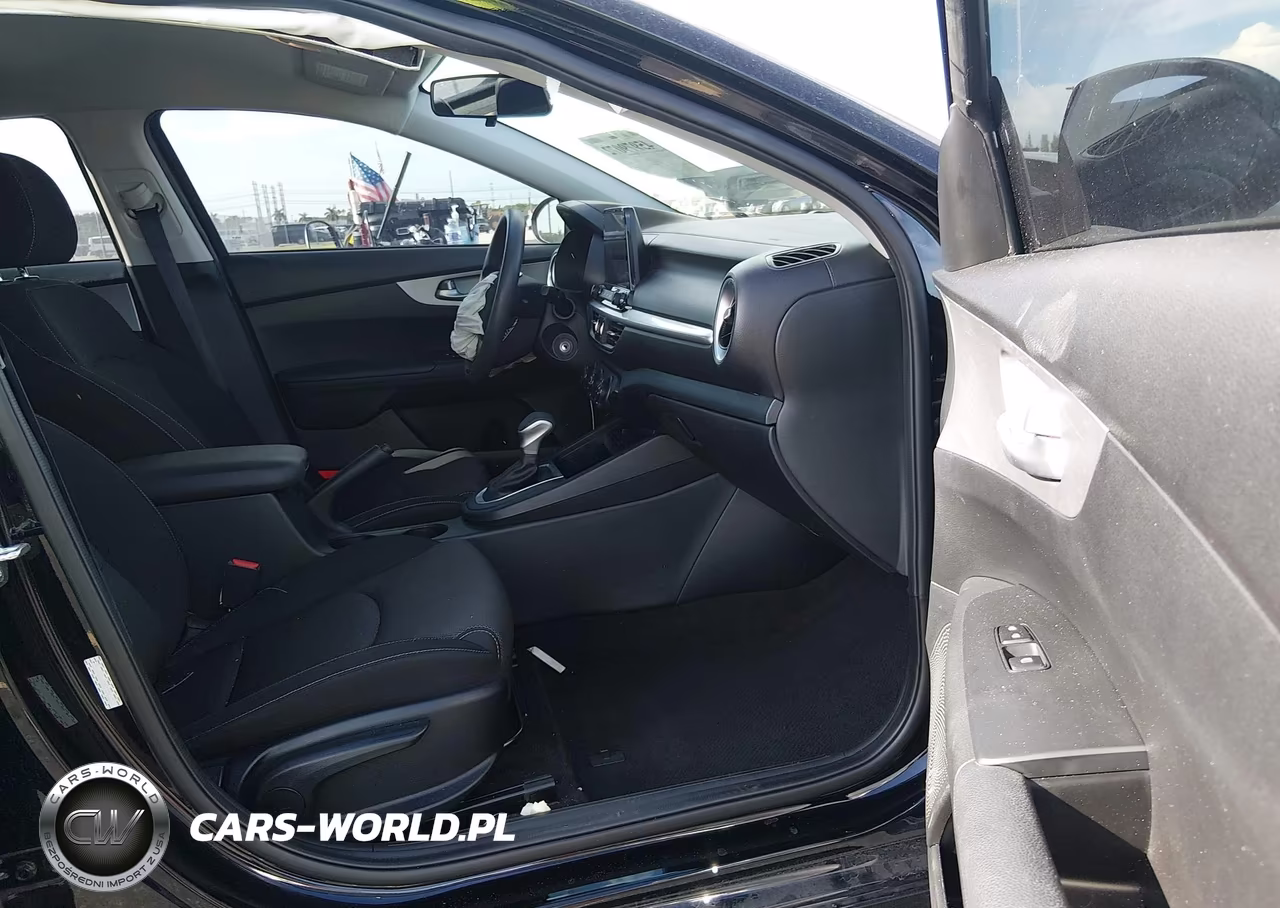 2023 Kia Forte Lxs VIN:3KPF24AD3PE671726 - 5