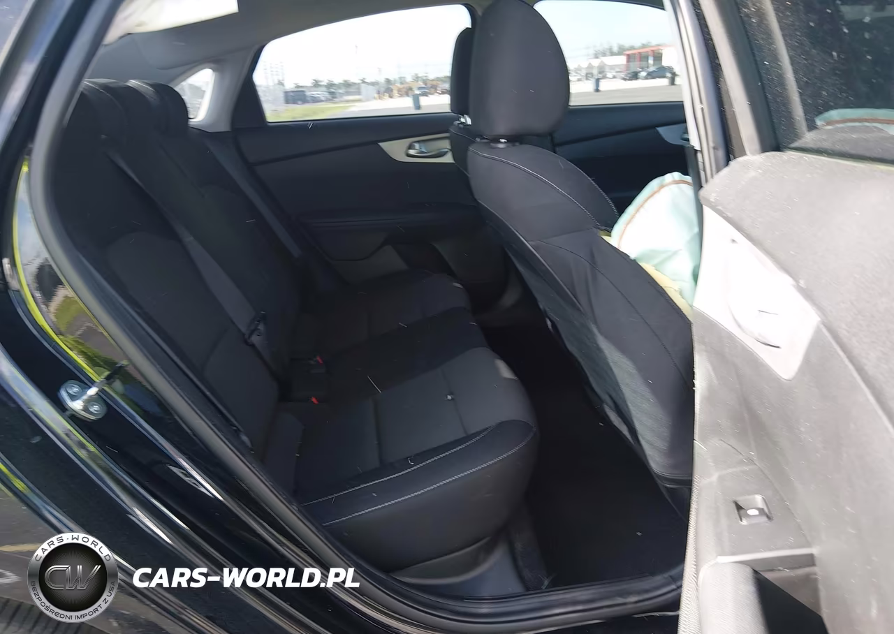 2023 Kia Forte Lxs VIN:3KPF24AD3PE671726 - 8