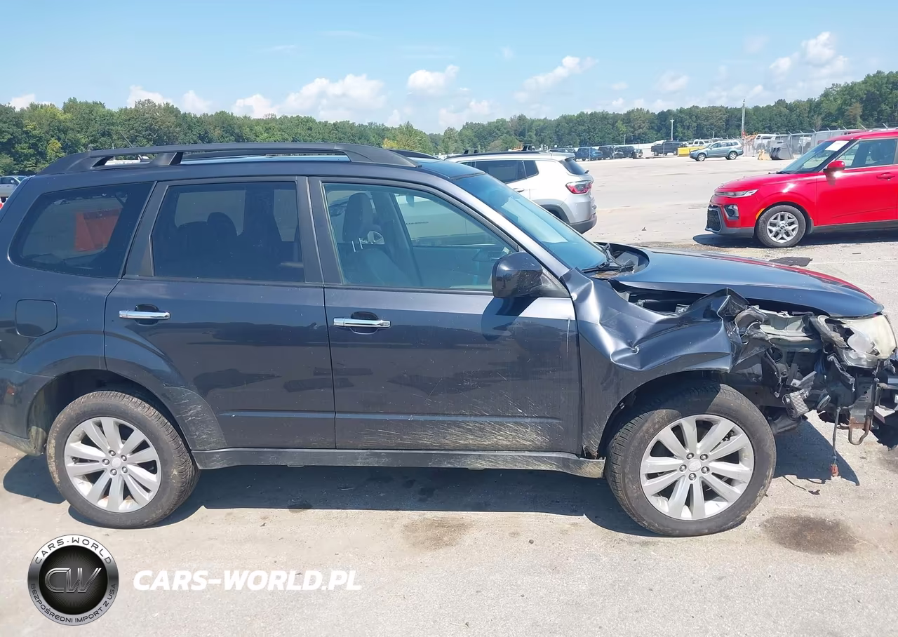 2012 Subaru Forester 2.5X Limited VIN:JF2SHBEC3CH422142 - 13