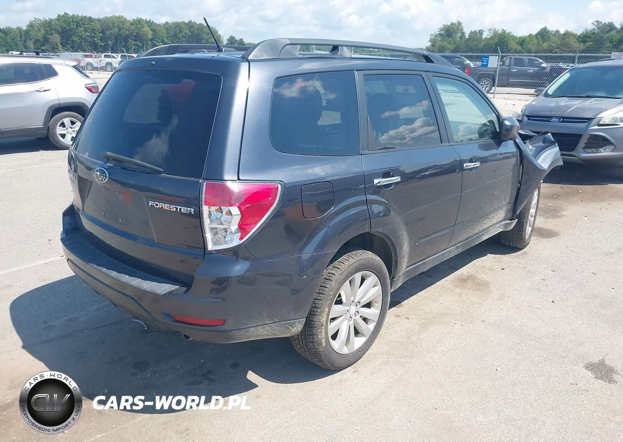 2012 Subaru Forester 2.5X Limited VIN:JF2SHBEC3CH422142 - 4