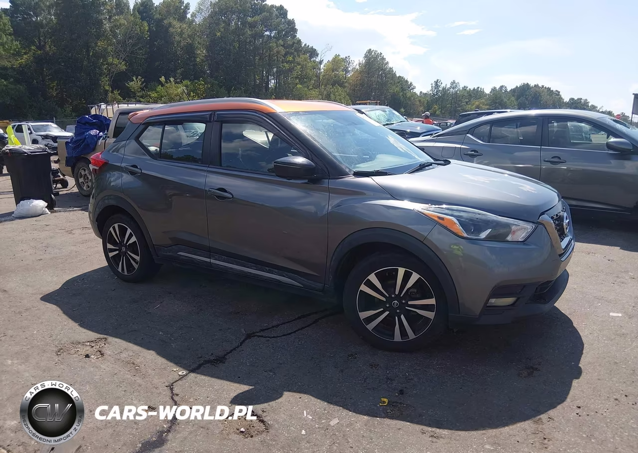 2019 Nissan Kicks Sr